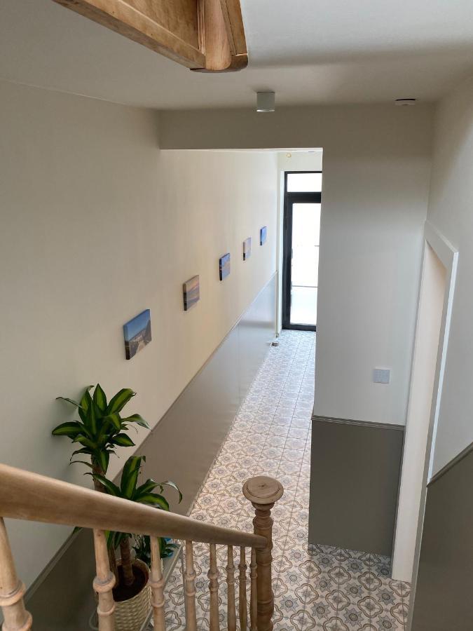 Logies-M Comfort Studios Inc Bikes B&B Остенде Экстерьер фото